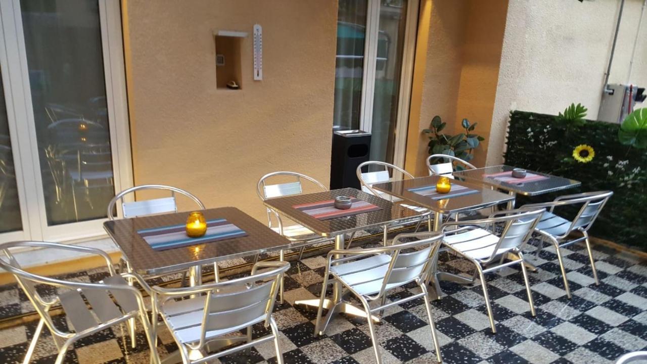 Albergo Aduepassi & Servizio Bike Shuttle Finale Ligure Exterior photo